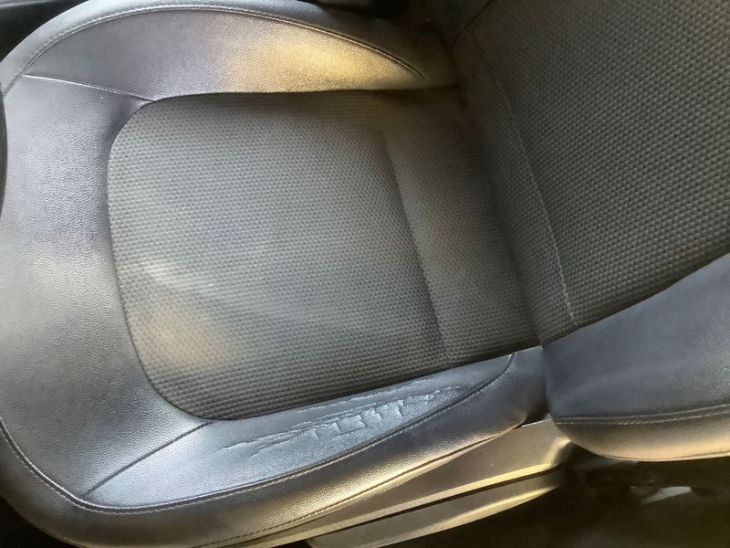 Hyundai ix35 2.0 CRDi Trend AWD 2014 – снимка 23