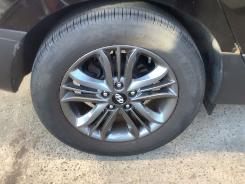 Hyundai ix35 2.0 CRDi Trend AWD 2014 – снимка 9