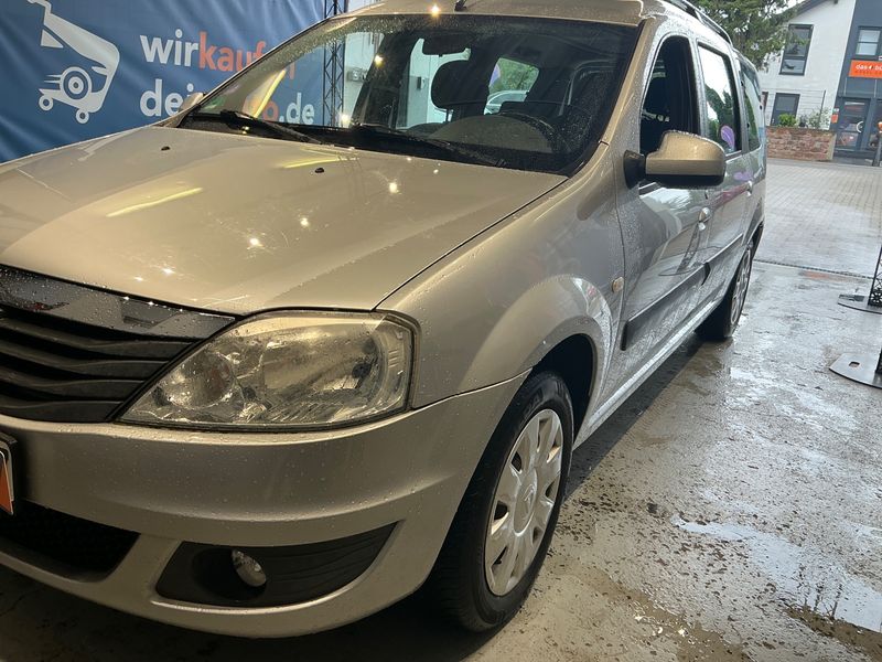 Dacia Logan MCV 1.6 E85 Laureate II 2012 – снимка 1