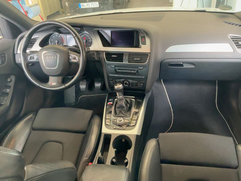Audi A4 1.8 TFSI S line Sportpaket plus 2011 – снимка 18