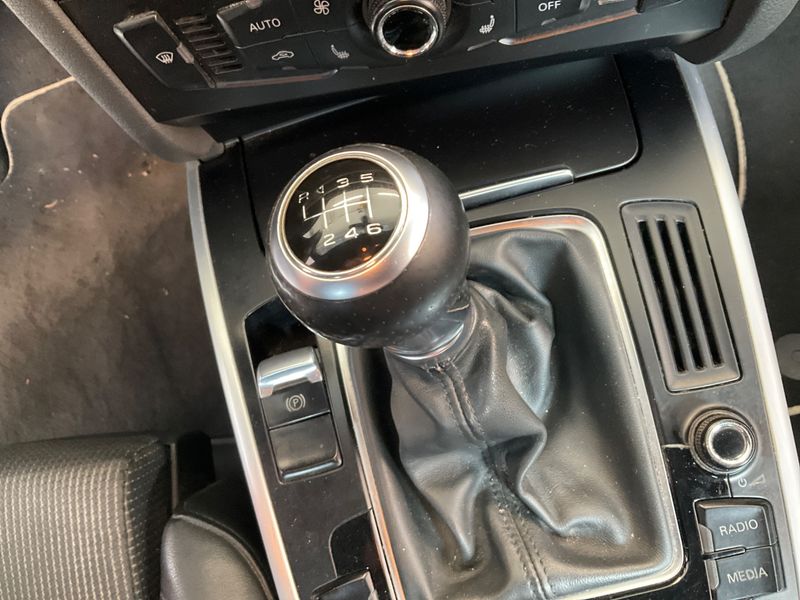 Audi A4 1.8 TFSI S line Sportpaket plus 2011 – снимка 27