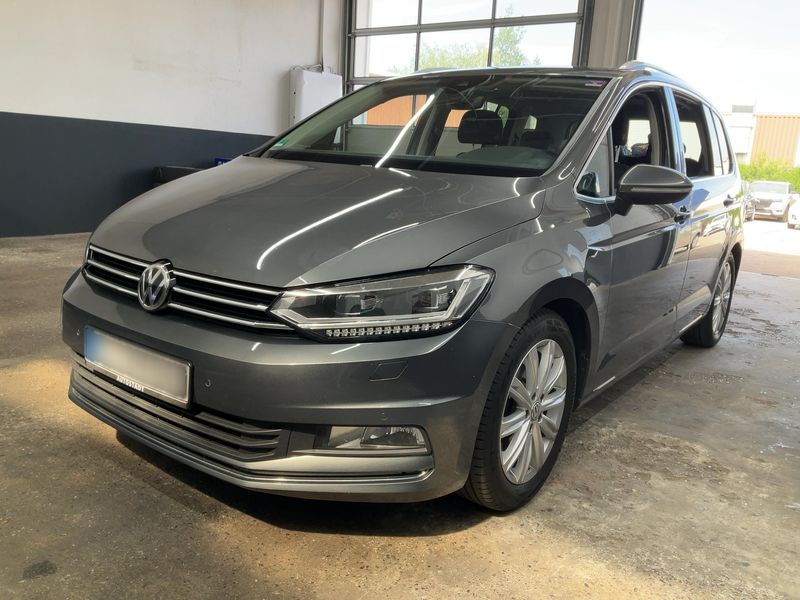 Volkswagen Touran 2.0 TDI Highline BlueMotion Tech 2016 – снимка 1
