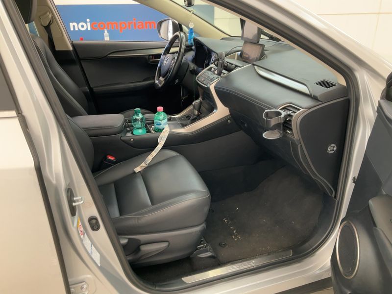 Lexus NX-Serie NX 300h E-Four Executive Line 2017 – снимка 16