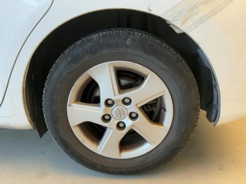 Toyota Auris 1.8 Hybrid Active 2011 – снимка 5