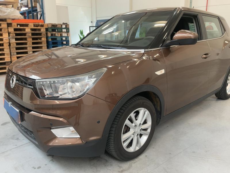 Ssangyong Tivoli 1.6 Be 4x2 2016 – снимка 2