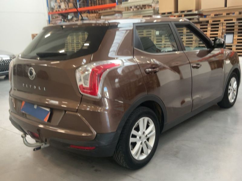 Ssangyong Tivoli 1.6 Be 4x2 2016 – снимка 8