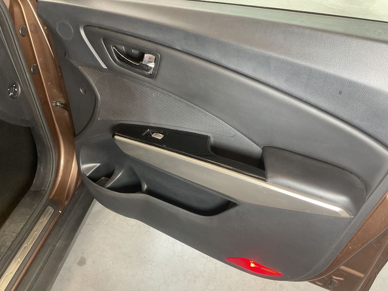 Ssangyong Tivoli 1.6 Be 4x2 2016 – снимка 35