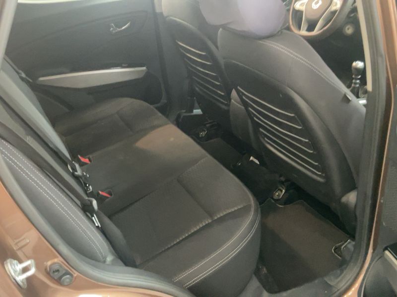 Ssangyong Tivoli 1.6 Be 4x2 2016 – снимка 19