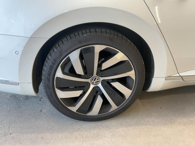 Volkswagen Arteon Shooting Brake 2.0 TDI R-Line 4Motion 2023 – снимка 9