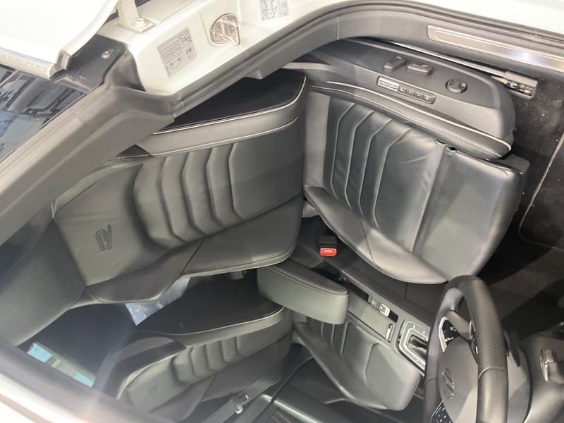 Volkswagen Arteon Shooting Brake 2.0 TDI R-Line 4Motion 2023 – снимка 25