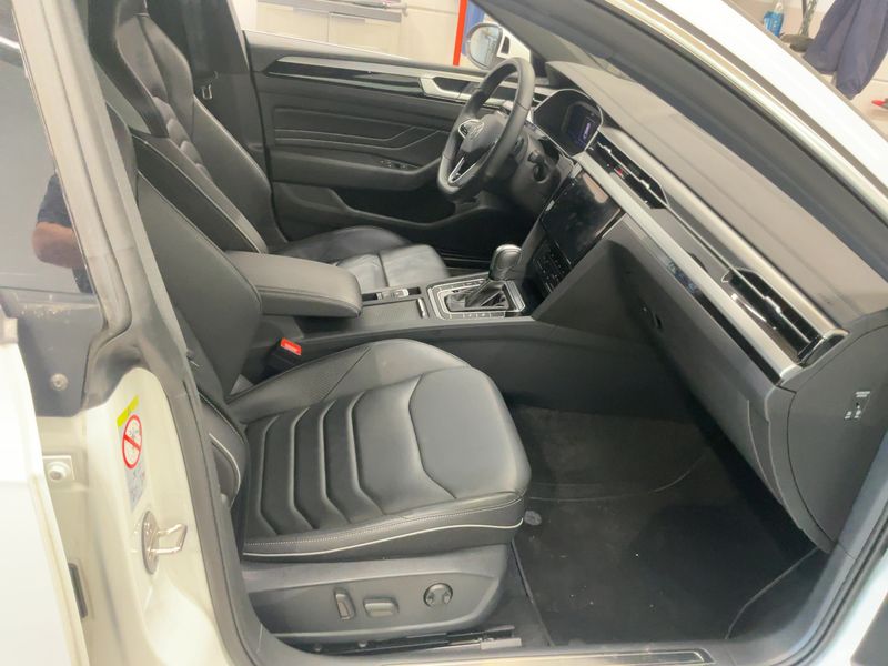 Volkswagen Arteon Shooting Brake 2.0 TDI R-Line 4Motion 2023 – снимка 17