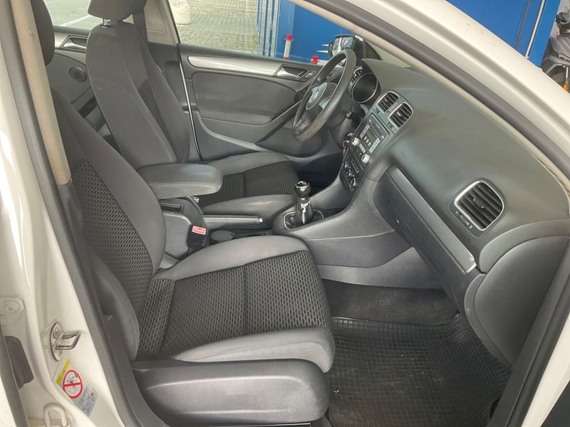 Volkswagen Golf VI 1.6 TDI Trendline 2012 – снимка 3