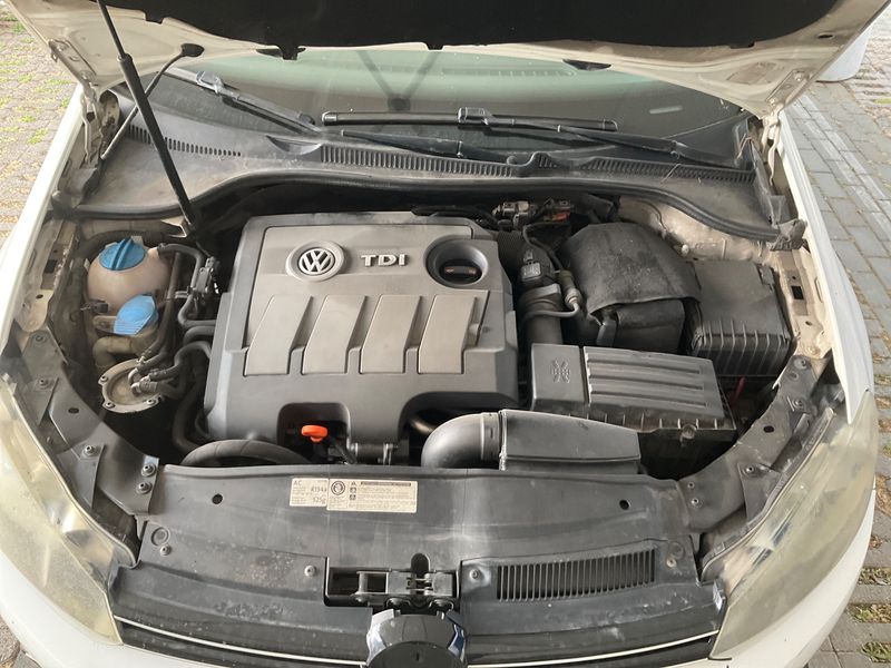Volkswagen Golf VI 1.6 TDI Trendline 2012 – снимка 6
