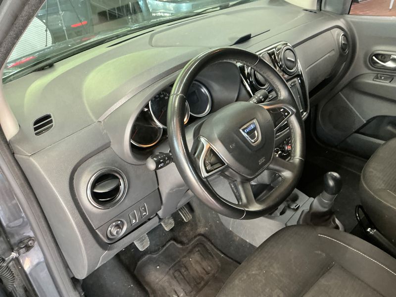 Dacia Lodgy 1.6 SCe Comfort 2019 – снимка 29