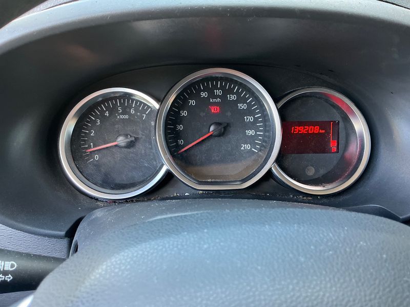 Dacia Lodgy 1.6 SCe Comfort 2019 – снимка 18