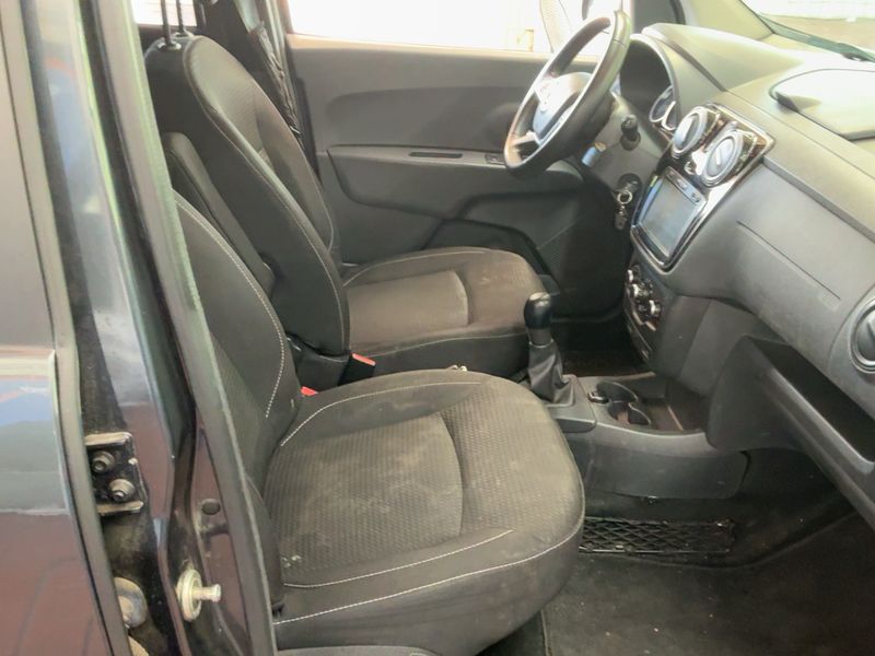 Dacia Lodgy 1.6 SCe Comfort 2019 – снимка 16