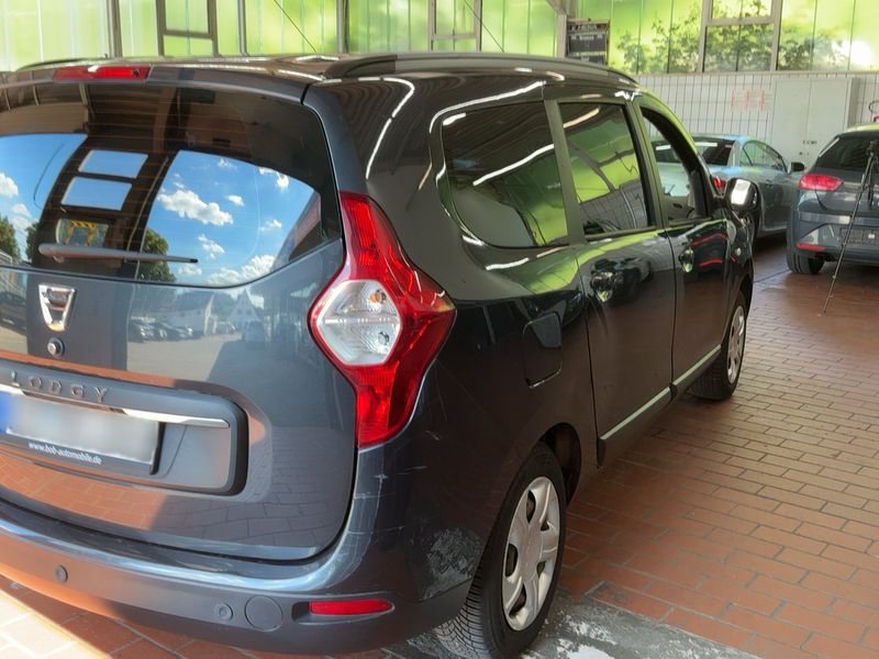 Dacia Lodgy 1.6 SCe Comfort 2019 – снимка 8