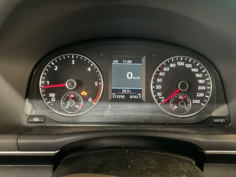 Volkswagen Touran 2.0 TDI Carat 2010 – снимка 4