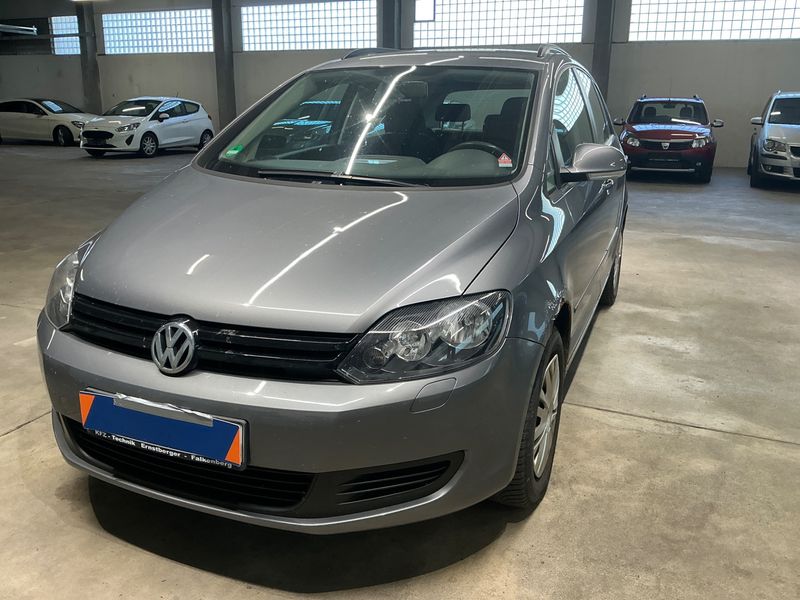 Volkswagen Golf VI Plus 2.0 TDI Trendline 2009 – снимка 1