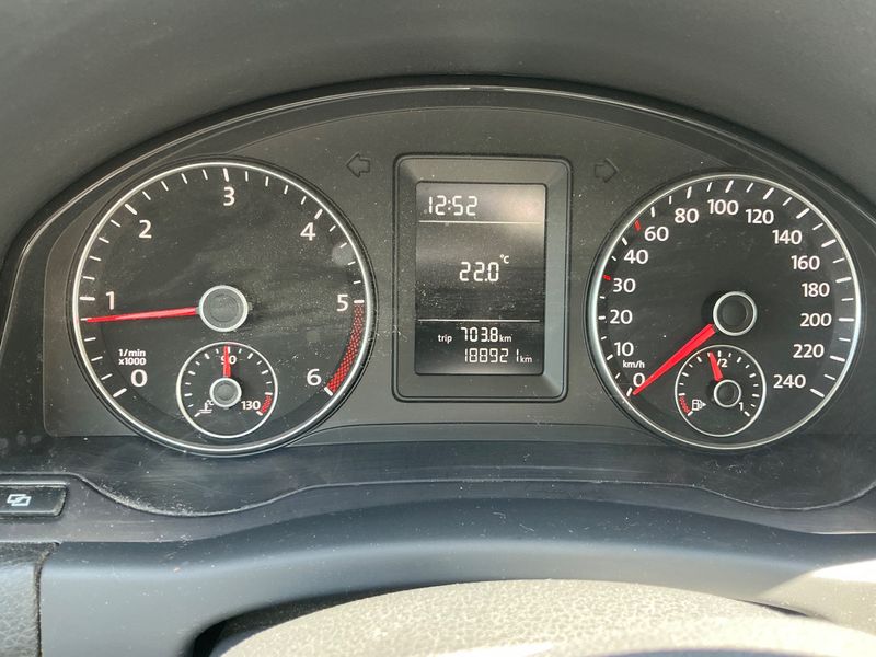 Volkswagen Golf VI Plus 2.0 TDI Trendline 2009 – снимка 4