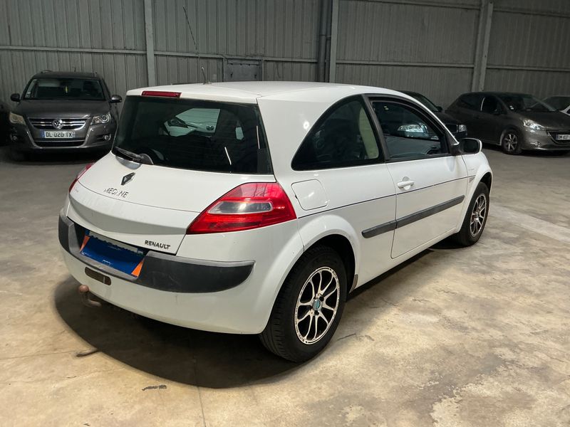 Renault Megane 1.5 dCi Authentique 2007 – снимка 2