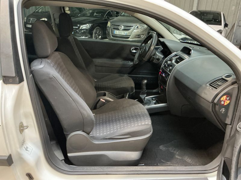 Renault Megane 1.5 dCi Authentique 2007 – снимка 3