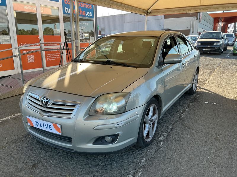 Toyota Avensis 2.2 D-4D Sol 2007 – снимка 1