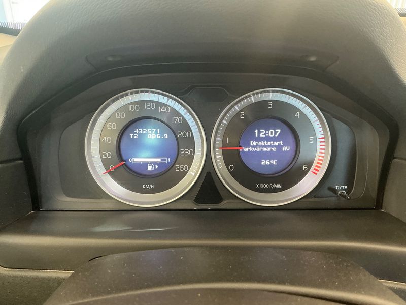 Volvo XC70 2.4 D4 Momentum AWD 2013 – снимка 19