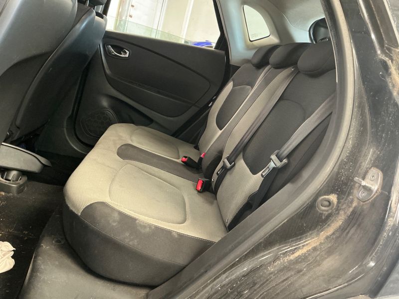 Renault Captur 1.5 dCi Energy Business 2015 – снимка 34