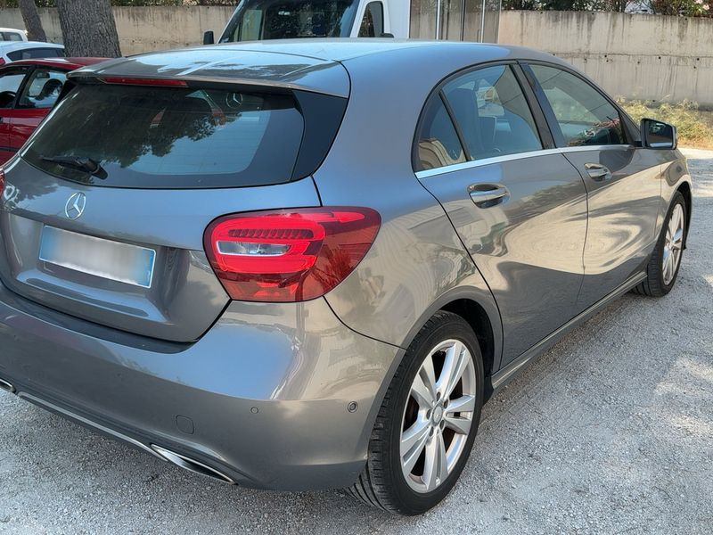 Mercedes-Benz A-Klasse A 180 BlueEfficiency Urban 2016 – снимка 8