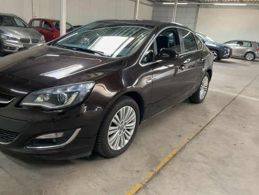 Opel Astra 1.6 CDTI DPF Elective ecoFlex 2015 – снимка 2
