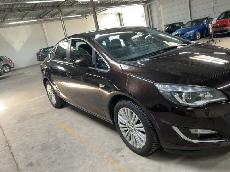 Opel Astra 1.6 CDTI DPF Elective ecoFlex 2015 – снимка 8