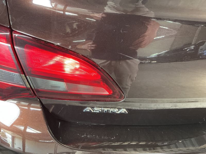 Opel Astra 1.6 CDTI DPF Elective ecoFlex 2015 – снимка 34