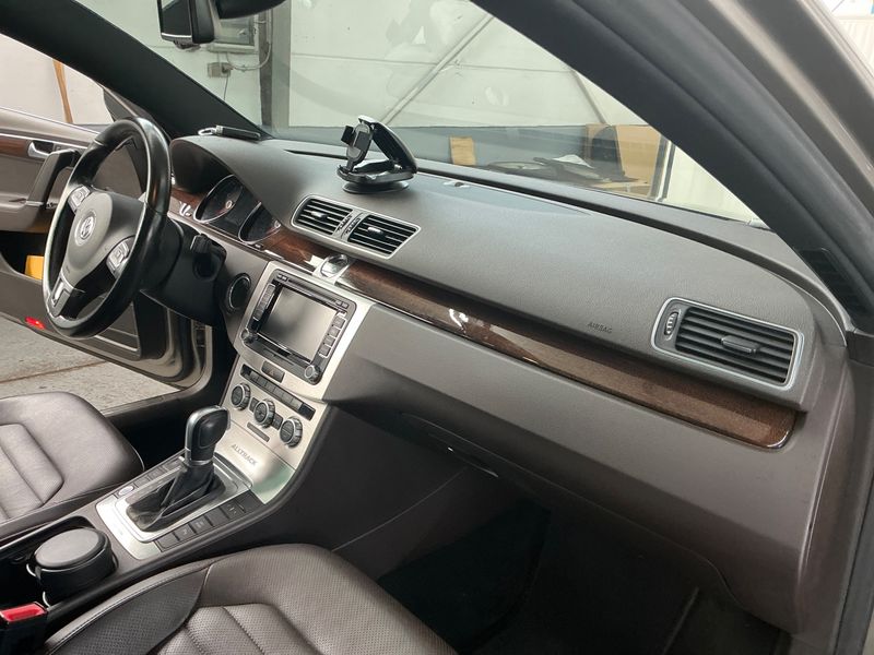 Volkswagen Passat 2.0 TSI 4Motion 2014 – снимка 27