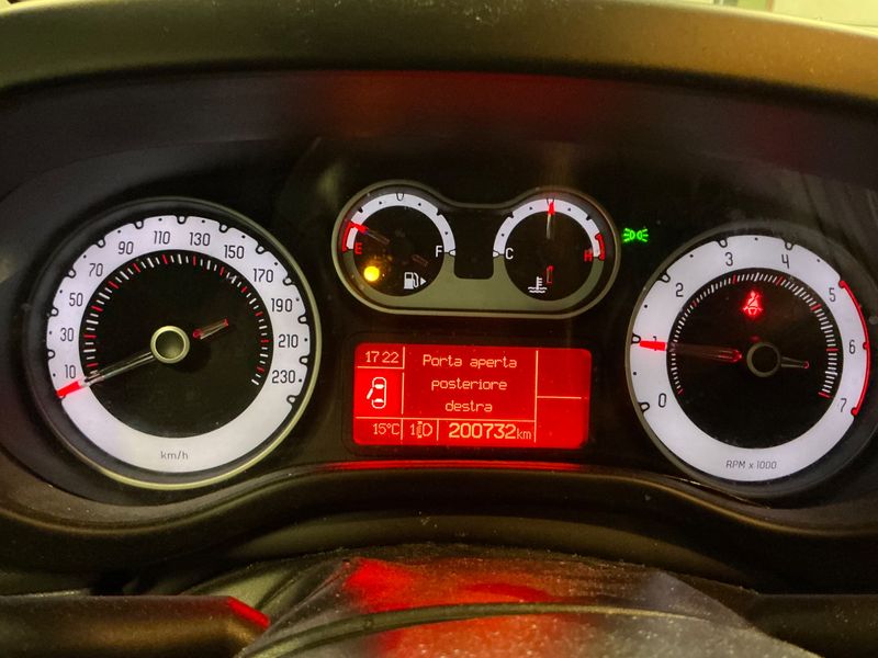 Fiat 500L 1.6 JTDM Lounge 2016 – снимка 19