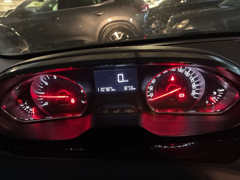 Peugeot 208 1.2 e-VTi Active 2014 – снимка 12