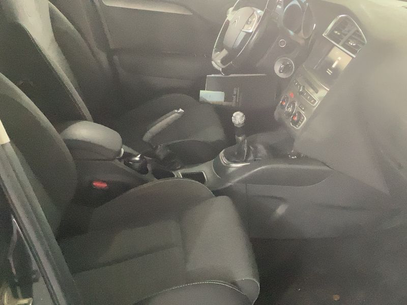 Citroen C4 1.6 Blue-HDi Feel Edition 2015 – снимка 16