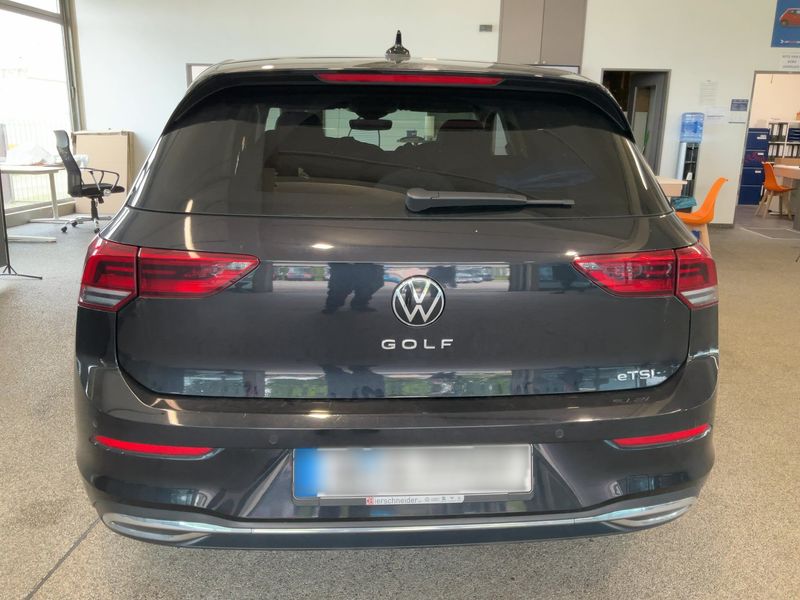 Volkswagen Golf VIII 1.5 eTSI ACT Active 2021 – снимка 7