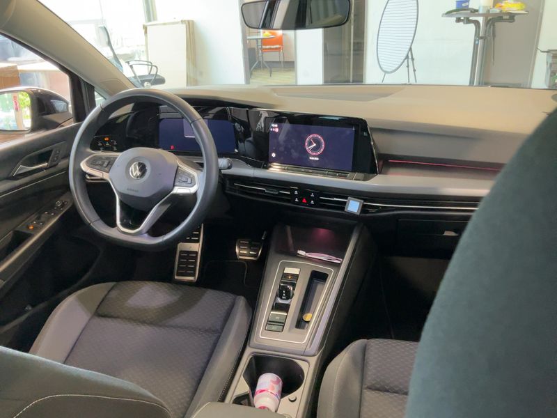 Volkswagen Golf VIII 1.5 eTSI ACT Active 2021 – снимка 17