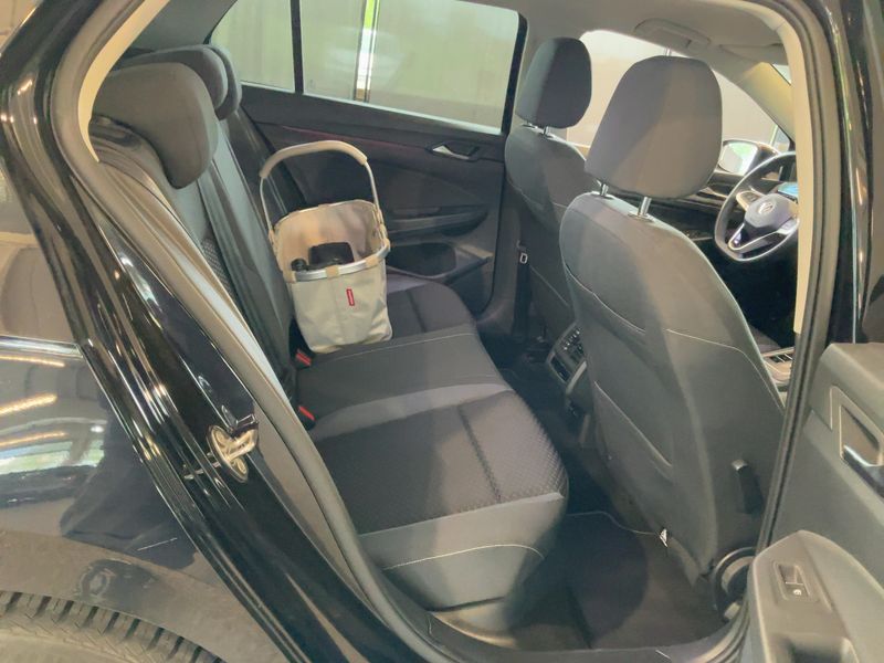 Volkswagen Golf VIII 1.5 eTSI ACT Active 2021 – снимка 19