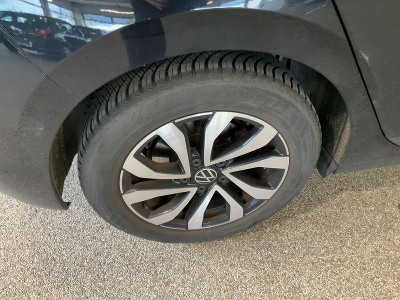 Volkswagen Golf VIII 1.5 eTSI ACT Active 2021 – снимка 9