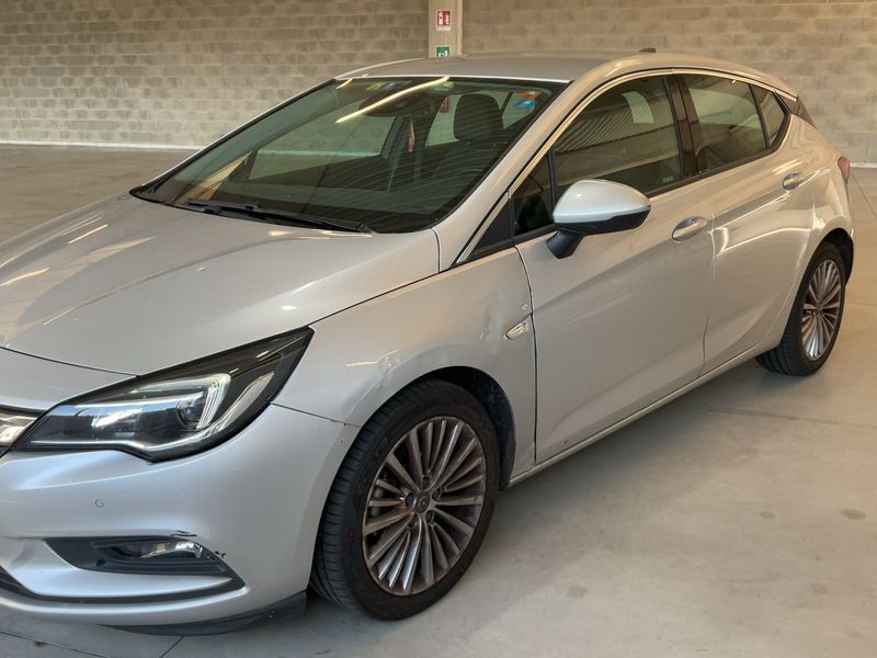 Opel Astra 1.4 SIDI Turbo Innovation Start&Stop 2015 – снимка 2