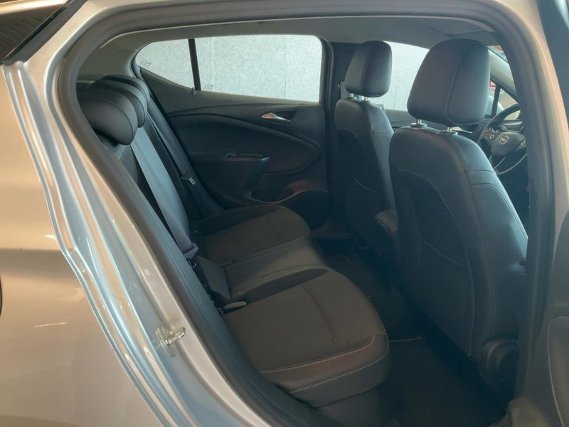 Opel Astra 1.4 SIDI Turbo Innovation Start&Stop 2015 – снимка 19