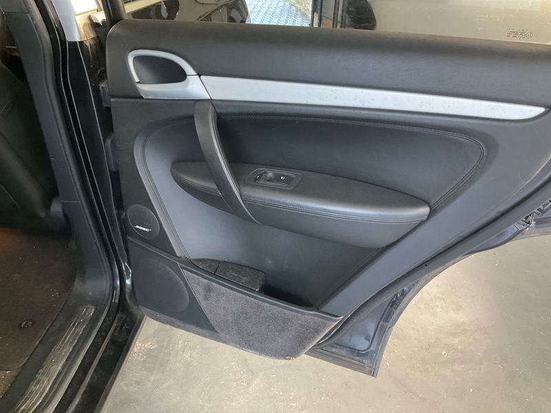Porsche Cayenne Turbo 2004 – снимка 25
