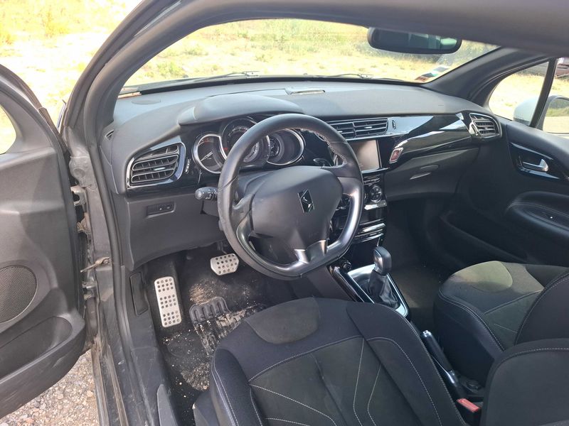 DS Automobiles DS3 1.2 PureTech SoChic 2016 – снимка 11