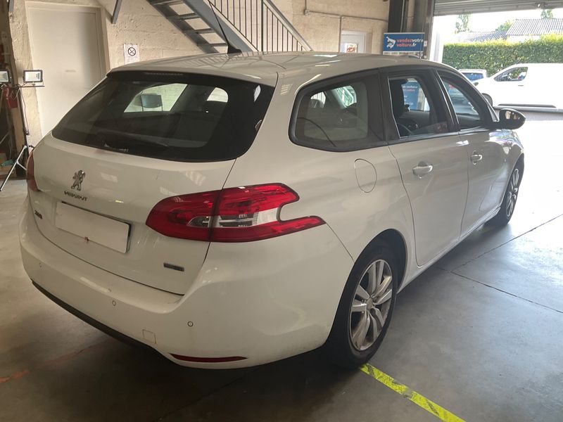 Peugeot 308 1.6 Blue-HDi Business Pack 2016 – снимка 2