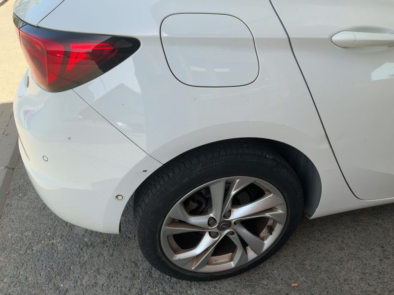 Opel Astra 1.6 CDTI DPF Dynamic 2017 – снимка 9