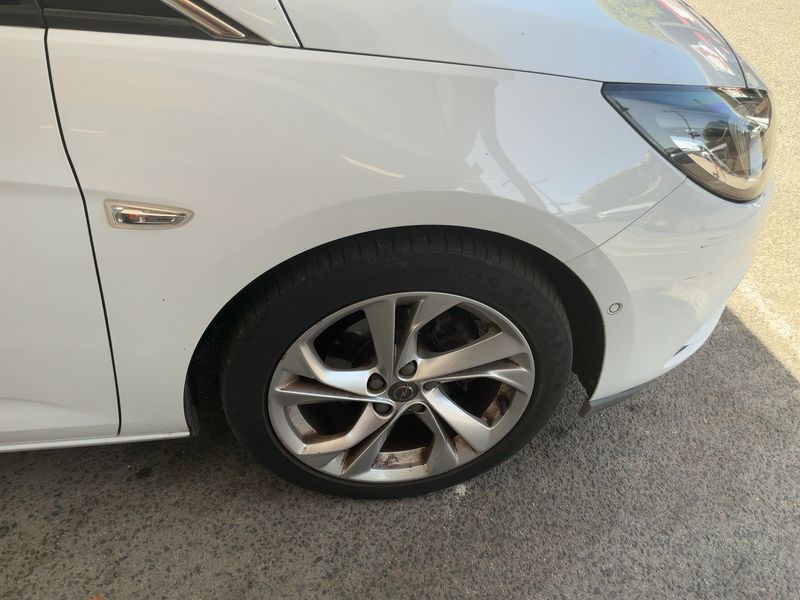 Opel Astra 1.6 CDTI DPF Dynamic 2017 – снимка 11