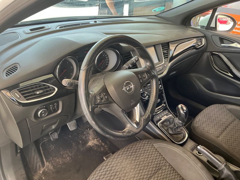 Opel Astra 1.6 CDTI DPF Dynamic 2017 – снимка 28