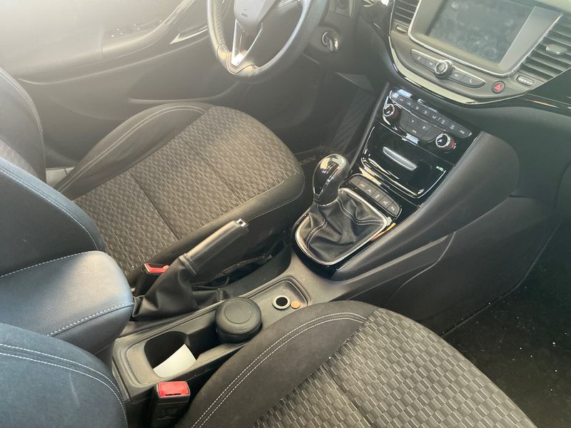 Opel Astra 1.6 CDTI DPF Dynamic 2017 – снимка 25